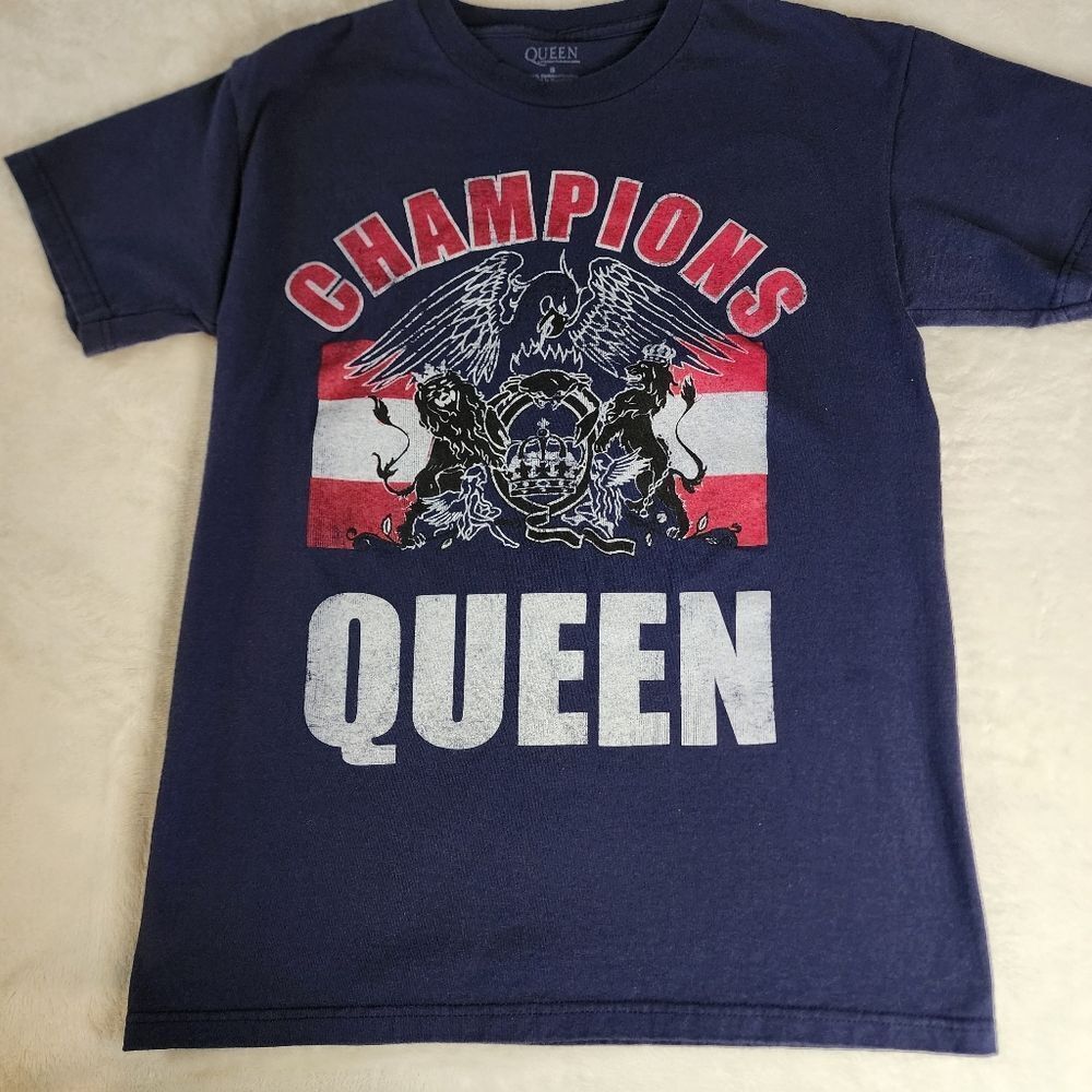 Queen Champions Navy Blue Tshirt With Graphics Size Small